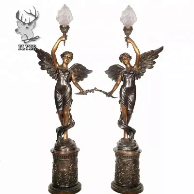 Lampada per la casa Decorazione per interni Scultura di lusso in bronzo fuso con angelo e signora che regge lampade